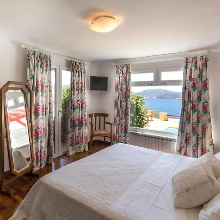 Cosy Three Bedroom In Agios Sostis Hébergement de vacances Agios Sostis (Mykonos)