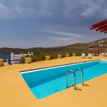 Cosy Three Bedroom In Agios Sostis Ferienhaus
