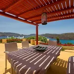 Ferienhaus Cosy Three Bedroom In Agios Sostis *