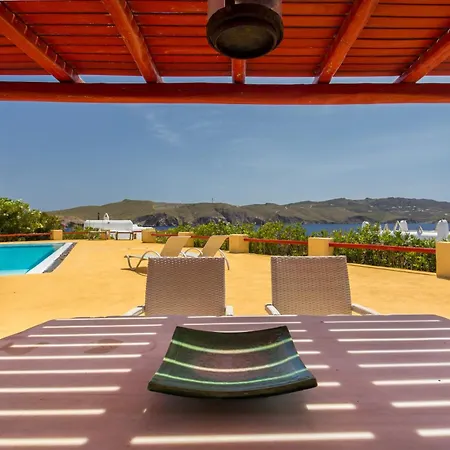 펜션 Cosy Three Bedroom In Agios Sostis *