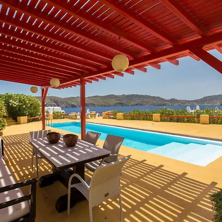 Feriehus Cosy Three Bedroom In Agios Sostis *
