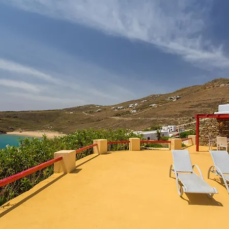 Cosy Three Bedroom In Agios Sostis Holiday home