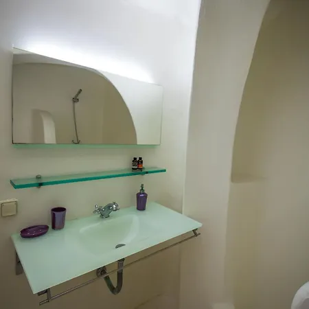 Cosy Three Bedroom In Agios Sostis Dom wakacyjny